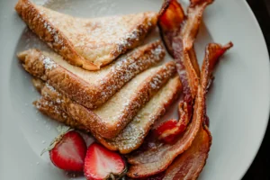 French toast with bacon and strawberries